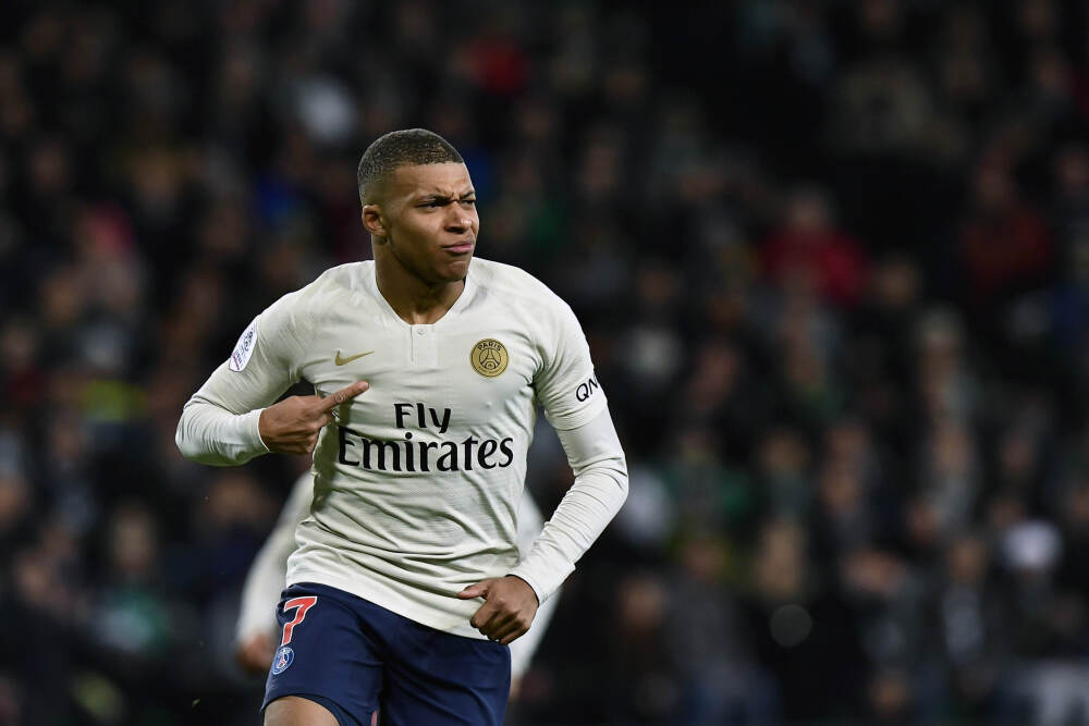 四个人数分钟酿卢浮宫大劫案，法国博物馆为何状况频出